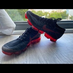 Nike Men’s Flyknit VaporMax